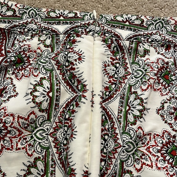 Mauve by Anthropologie button front cotton skirt. 2 front patch pockets. - Picture 4 of 6